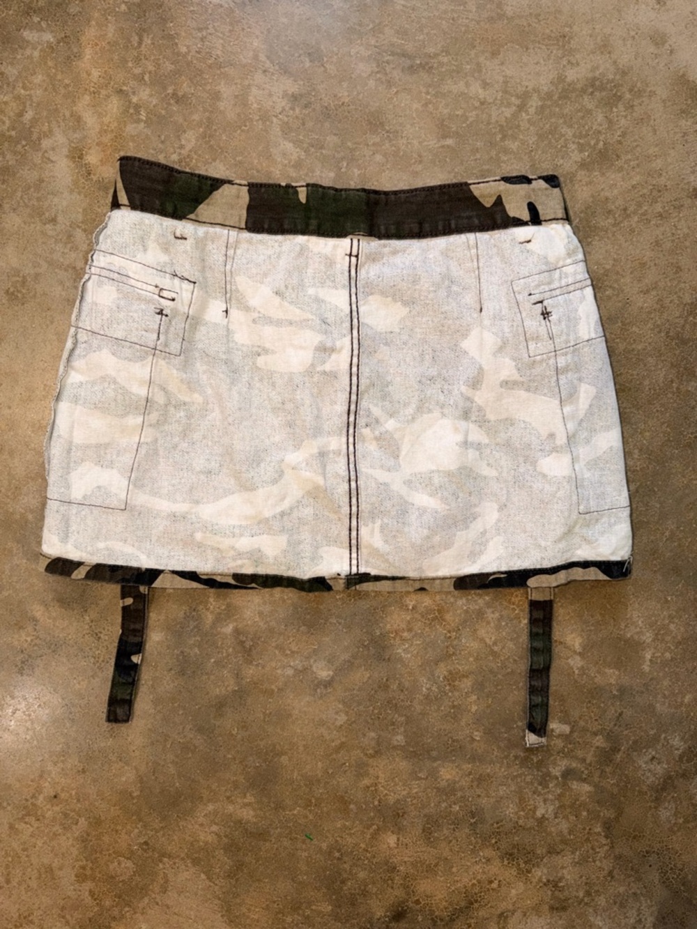 Y2K Camo Cargo Mini Skirt Army Print Utility Pocket Skirt Size M Vintage - Picture 4 of 10